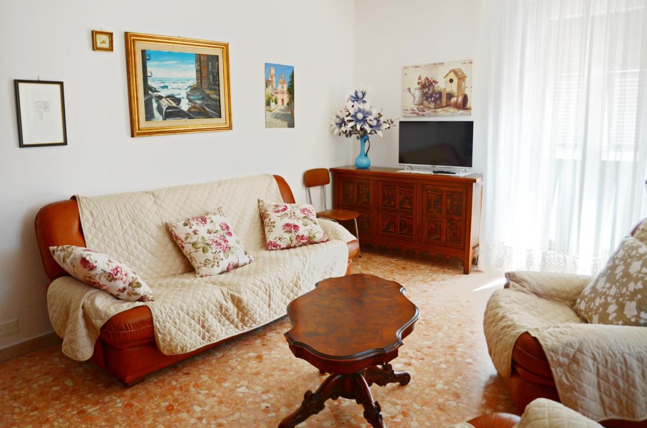 La Piazza - Appartamento Vacanze Piana Battolla Екстер'єр фото